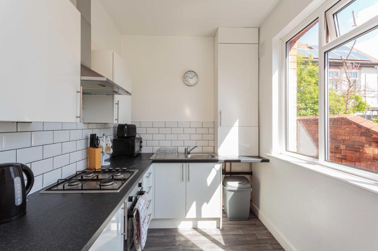 Cherry Property - Mulberry Suite Blackpool Exteriör bild